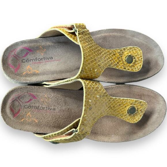 Comfortiva Shantel Snake Print Leather Slip On Thong Sandals Yellow Women's 9W - Picture 10 of 16